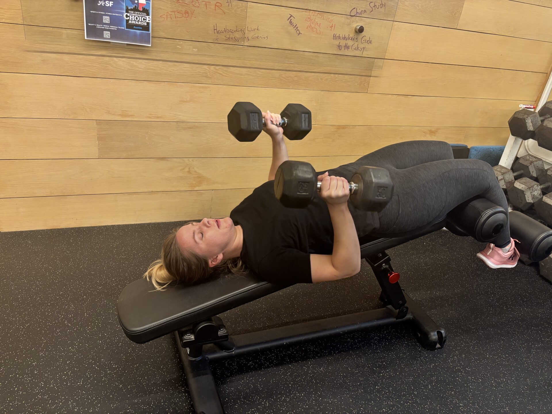 Client Highlight Andrea performing a decline dumbbell press